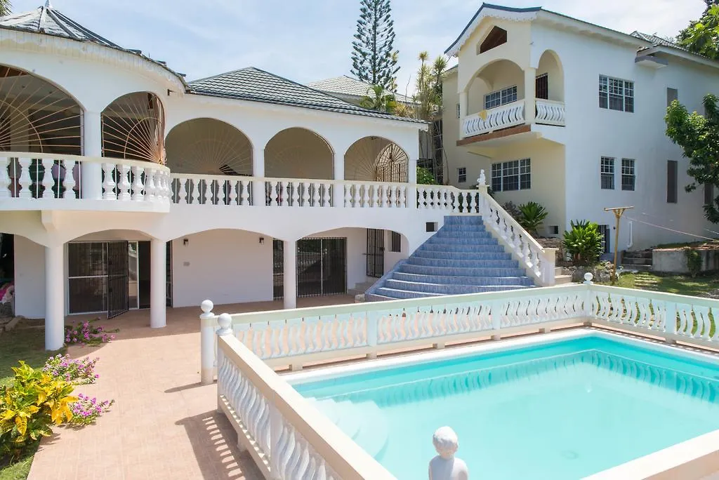 Villas Roma Montego Bay